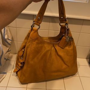 Coach shoulder bag C0982-13897 size 15x10x5”